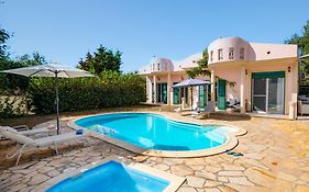 Villa Zaira